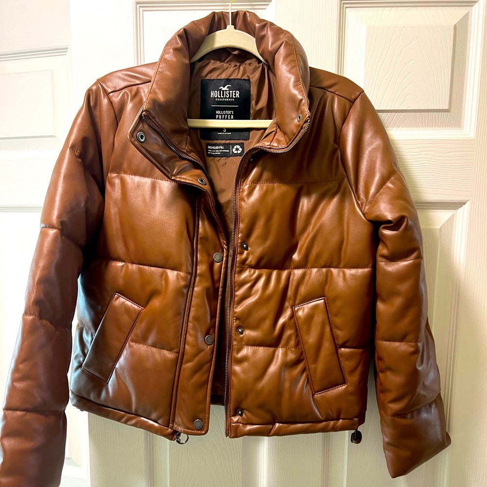 Hollister Puffer coat
